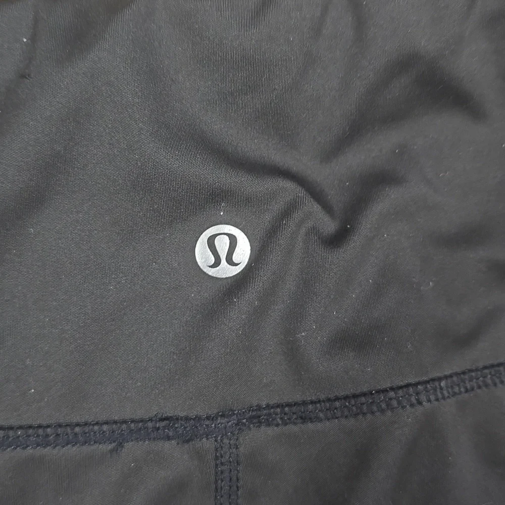*GIVEAWAY* Lululemon Flare Size 6 - Picture 4 of 6